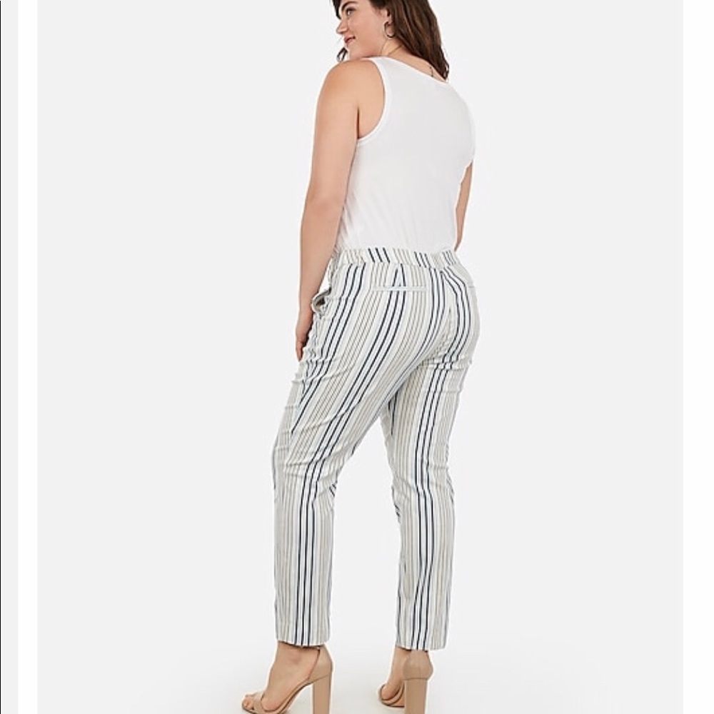 🔥NWT EXPRESS COLUMNIST ANKLE PANT🔥 - Picture 5 of 7